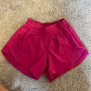 Lululemon Hotty Hot Low-Rise Lined Short 4”